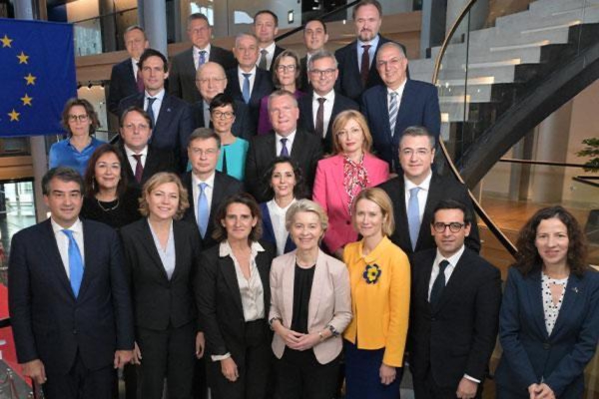 Η Κομισιόν ζητά να φορολογηθεί ο πλούτος των ακινήτων – Το βάρος της στέγης περνά στους κληρονόμους