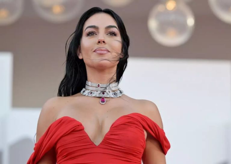 Τζορτζίνα Ροντρίγκεζ: Από τη γνωριμία σε κατάστημα Gucci με τον Ρονάλντο στον λαμπερό γάμο τους στη Μαδέρα