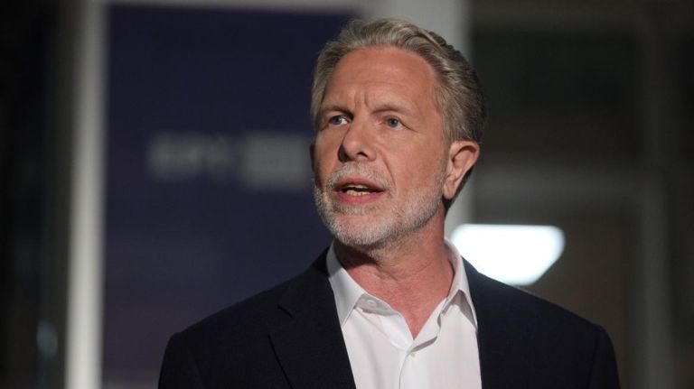 Ο Γερουλάνος «ταράζει τα νερά» στο ΠΑΣΟΚ: Έκρηξη δημοκρατίας και νέα στρατηγική για την κεντροαριστερά