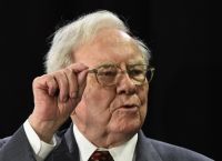 Berkshire Hathaway: Ο Μπάφετ αποχαιρετά με επένδυση $4,3 δισ. στην Alphabet