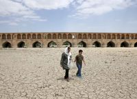 Ιράν: 16 εκατομμύρια άνθρωποι κινδυνεύουν να μείνουν χωρίς νερό – Η Τεχεράνη στο χείλος της καταστροφής