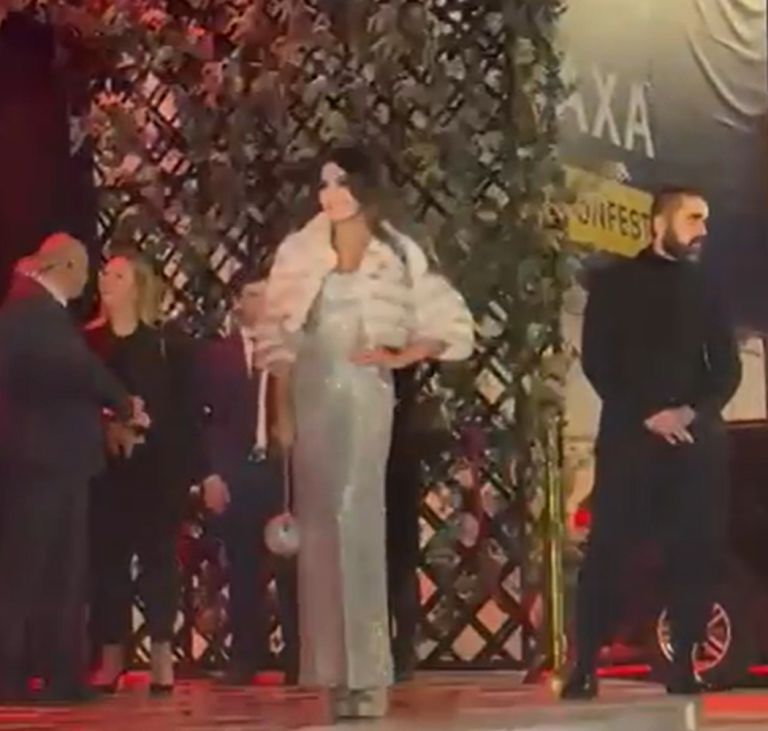 Κίμπερλι Γκιλφόιλ: Η πρέσβης των ΗΠΑ σε πριβέ πάρτι στον Κωνσταντίνο Αργυρό – Οι λαμπερές αφίξεις