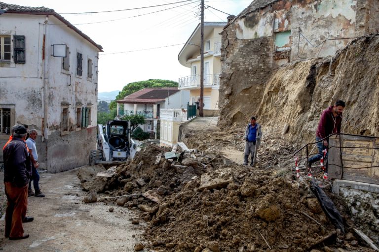Σοβαρές καταστροφές από την κακοκαιρία σε Ήπειρο, Θεσσαλία και Δυτική Ελλάδα