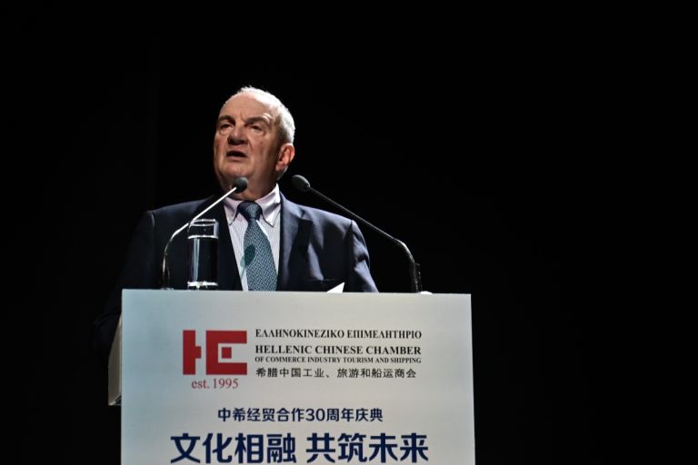 Καραμανλής: Οι σχέσεις Ελλάδας & Κίνας παράγουν αμοιβαία οφέλη-Η έμμεση απάντηση στις δηλώσεις Γκίλφοϊλ