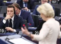 Νέο πολιτικό τοπίο στην ΕΕ: Κεντροδεξιοί και άκρα δεξιά ενώνουν δυνάμεις και σπάνε τα όρια