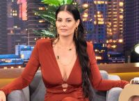 Μαρία Κορινθίου: «Οι άνθρωποι έχουμε τρελαθεί, υπάρχει πολλή ζήλεια και φθόνος» Μαρία Κορινθίου: «Οι άνθρωποι έχουμε τρελαθεί, υπάρχει πολλή ζήλεια και φθόνος»