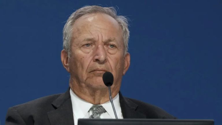 Λάρι Σάμερς: «Βαθιά ντροπιασμένος» από τις αποκαλύψεις για τη σχέση του με τον Επσταϊν