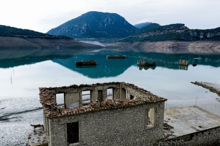 Η Αθήνα σε «κόκκινο συναγερμό» για λειψυδρία: Ιστορικά χαμηλά στα αποθέματα νερού–Πάτμος και Λέρος στη λίστα