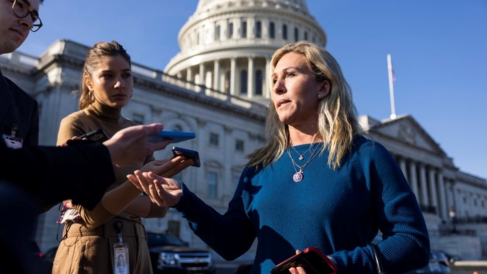 ΗΠΑ: Παιραιτήθηκε από το Κογκρέσο η ηγετική μορφή του MAGA Τέιλορ Γκριν, πλέον στο στόχαστρο του Τραμπ