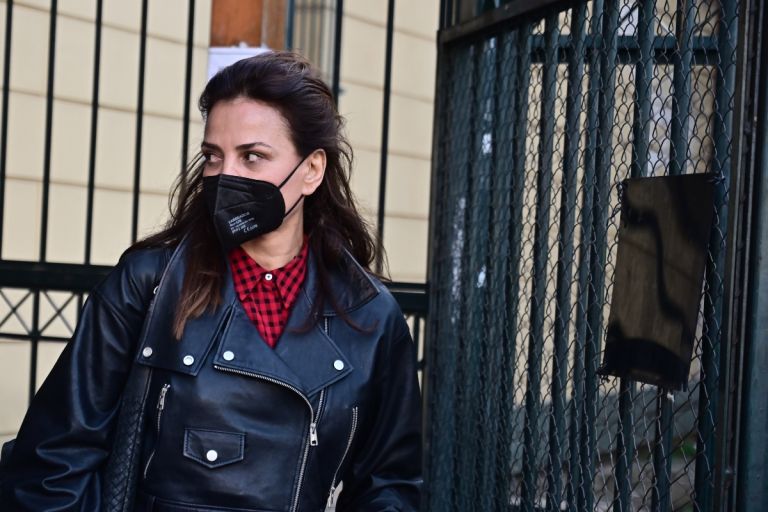 Ελεύθερη η Δήμητρα Ματσούκα – Αναβλήθηκε η δίκη για τις 2 Δεκεμβρίου [vid]