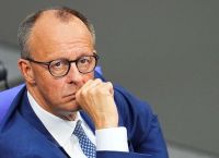 Σε «συμπληγάδες» ο Μερτς – Η Γερμανία πιο κοντά από ποτέ σε πολιτική άβυσσο