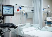 Νοσοκομείο Γεννηματάς: 22χρονος κατάπιε αμάσητο μπέργκερ και δίνει μάχη για τη ζωή του