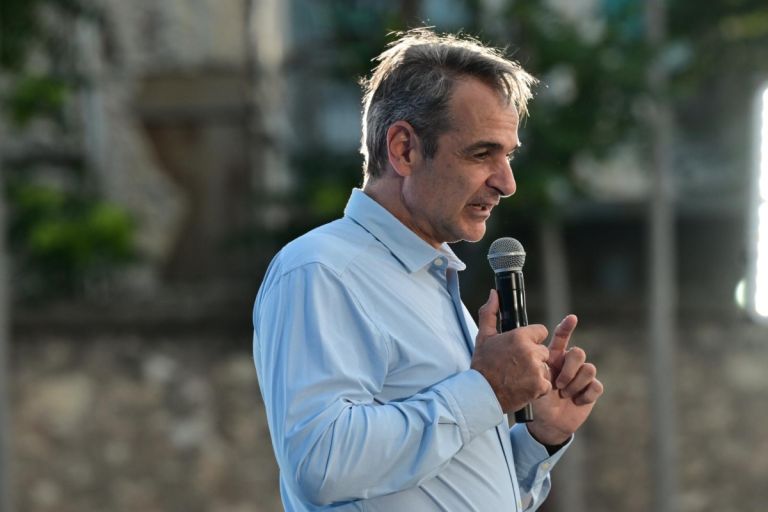 Αναβρασμός στη Θράκη: Αγρότες περικύκλωσαν τον Πρωθυπουργό – «Από την πίσω πόρτα» έφυγε ο Μητσοτάκης