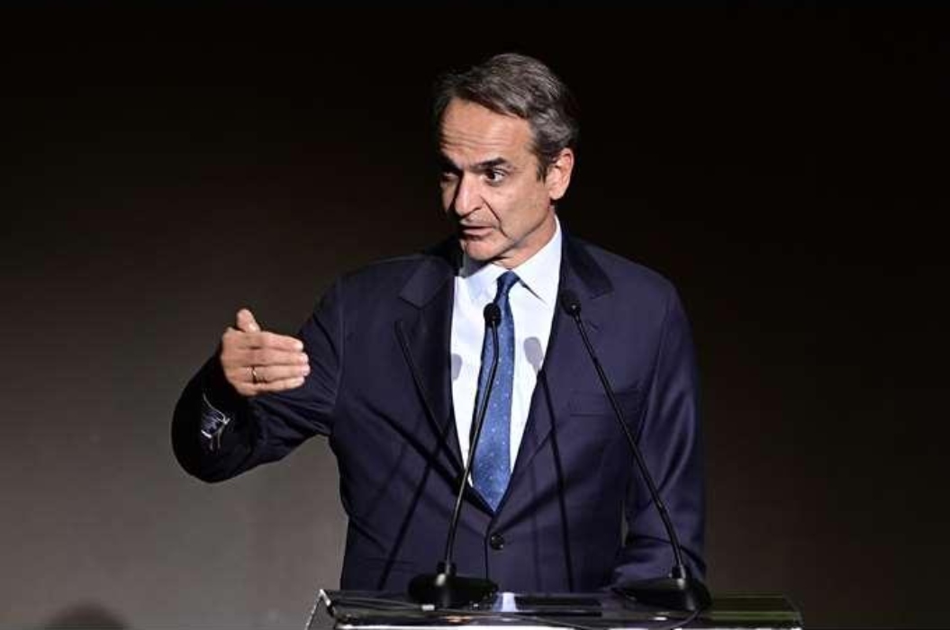 Αναταράξεις στο Μαξίμου! Η Περιφέρεια στα κάγκελα—Τα ΕΛΤΑ κλείνουν 204 υποκαταστήματα & αγρότες στους δρόμους