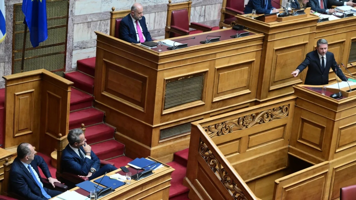 Live η «Ώρα του Πρωθυπουργού» – Απάντηση Μητσοτάκη στον Ανδρουλάκη για την ακρίβεια