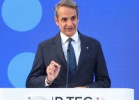 Ο Μητσοτάκης “δείχνει την Τουρκία”: «Όχι φυσικό αέριο από την πίσω πόρτα» – Η Ελλάδα πύλη της Ευρώπης