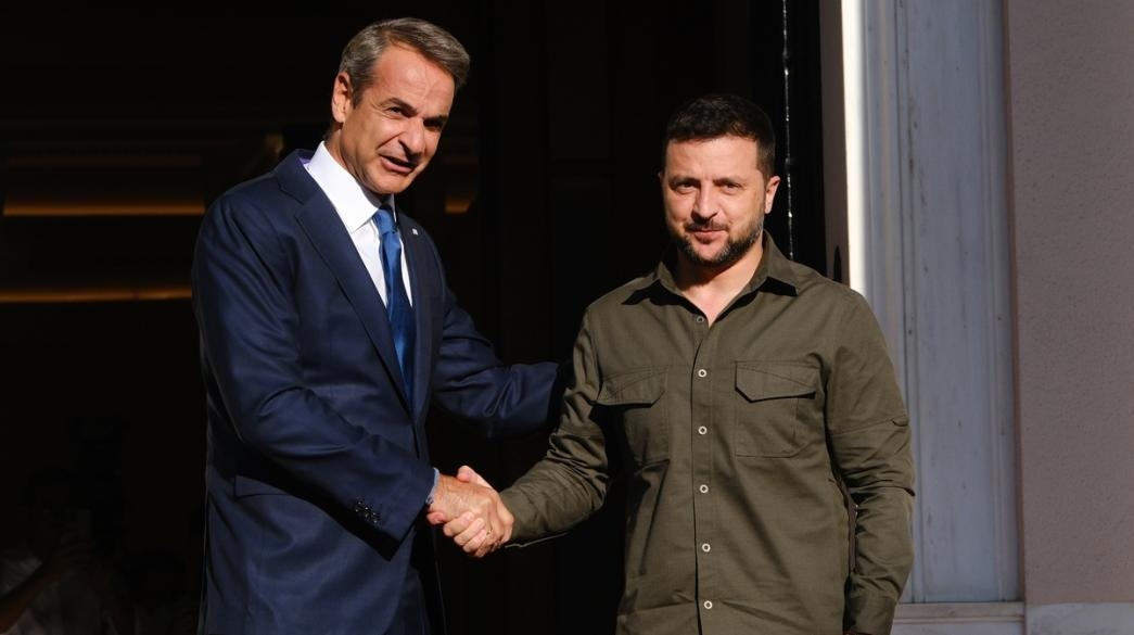 Ο Ζελένσκι στην Αθήνα υπό «φρούριο»: Απαγόρευση συγκεντρώσεων και ασφυκτικά μέτρα ασφαλείας