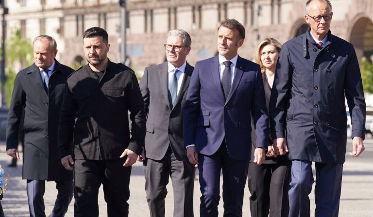 Έκτακτη συνομιλία με Ζελένσκι για το ειρηνευτικό σχέδιο θα πραγματοποιήσουν Μακρόν,Μερτς,Στάρμερ