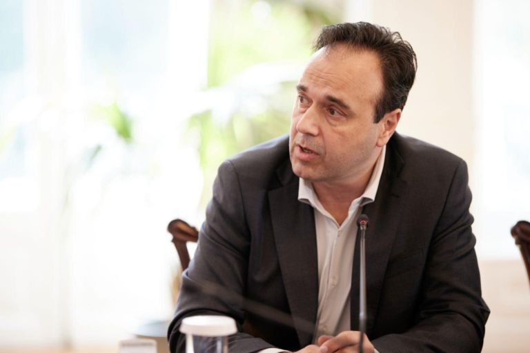 Ψηφιακή επανάσταση: Πάνω από 1,2 δισ. δημόσια έγγραφα περνούν σε ενιαίο σύστημα έως το 2026