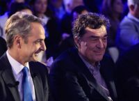 Παπαχελάς προς Μητσοτάκη: Χωρίς καπετάνιο η εξωτερική πολιτική – Διλήμματα σε γεωπολιτική θύελλα