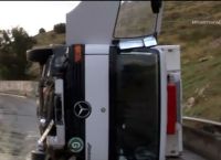 Τροχαίο δυστύχημα με νεκρή στο Πέραμα: Αναποδογύρισε φορτηγό