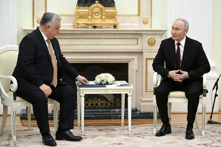 Ορμπαν–Πούτιν στη Μόσχα: Νέο ενεργειακό deal αψηφά την ΕΕ και φέρνει γεωπολιτική αναταραχή