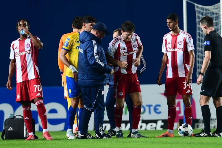 Παναιτωλικός Ολυμπιακός: Ο Ρέτσος αποχώρησε με πρόβλημα στον προσαγωγό – Αγωνία για τη συνέχεια