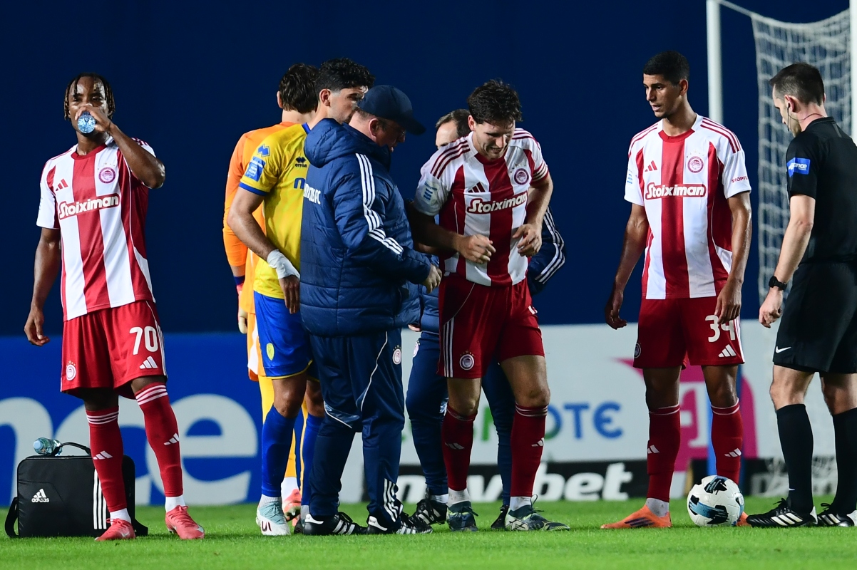 Παναιτωλικός Ολυμπιακός: Ο Ρέτσος αποχώρησε με πρόβλημα στον προσαγωγό – Αγωνία για τη συνέχεια