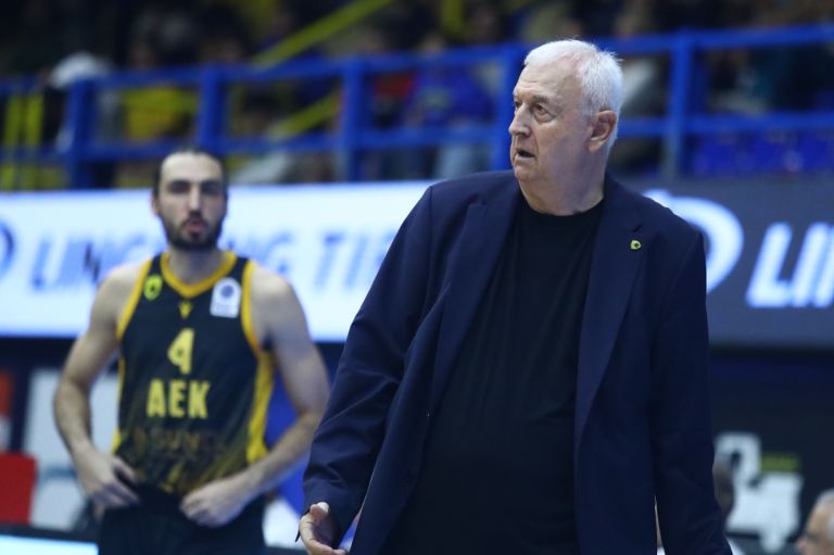 Ντράγκαν Σάκοτα: «Εγώ είμαι εδώ – Θα μιλήσω όταν αποδεσμευτώ από την ΑΕΚ»