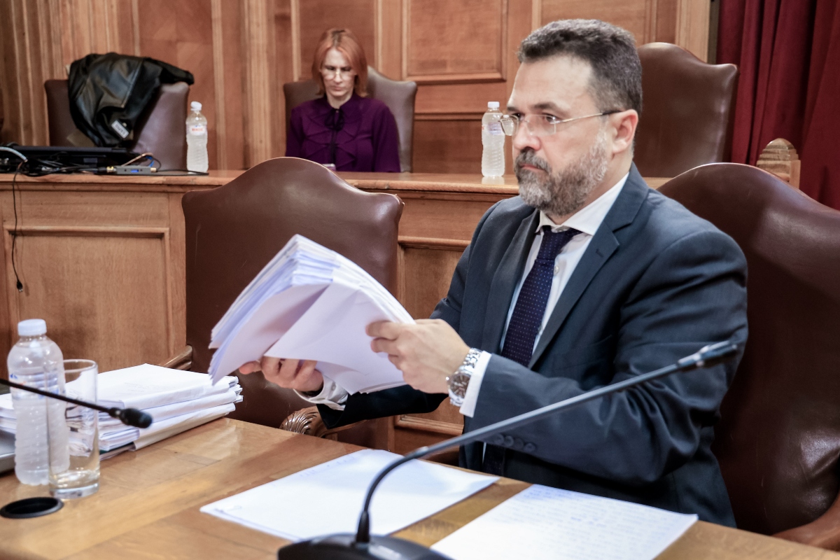 Στρατάκος: «Ο φραπές έλεγε διάφορα, δεν τα έπαιρνα ως σοβαρά» – Τι κατέθεσε στην Εξεταστική για τον ΟΠΕΚΕΠΕ