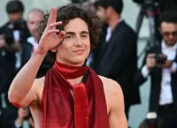 Είναι ο Τιμοτέ Σαλαμέ ο μυστηριώδης ράπερ EsDeeKid; – Η θεωρία συνωμοσίας που έχει τρελάνει το TikTok