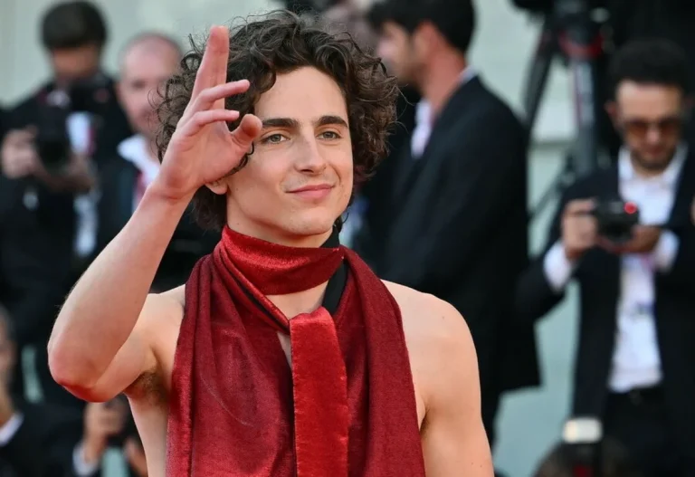 Είναι ο Τιμοτέ Σαλαμέ ο μυστηριώδης ράπερ EsDeeKid; – Η θεωρία συνωμοσίας που έχει τρελάνει το TikTok