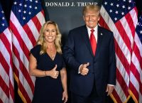 Ο Τραμπ βιώνει την πρώτη σοβαρή ρήξη εντός του «στρατοπέδου» MAGA