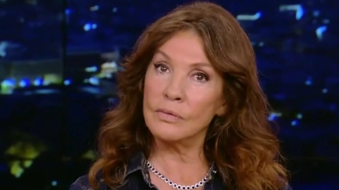 Βάνα Μπάρμπα: «Τεράστιο λάθος ο εγκλωβισμός στον ρόλο της μητέρας–Οι γυναίκες άνω των 60 είναι αόρατες»