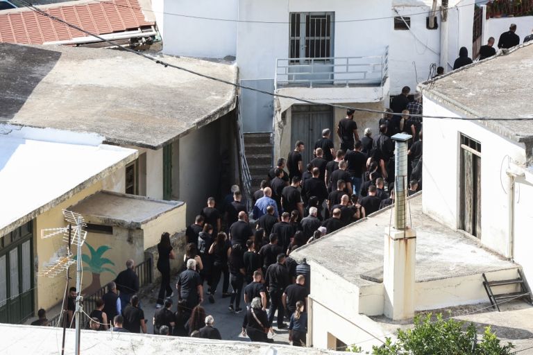 Βορίζια: “Δεχτήκαμε απειλές, είπαν ότι θα μας εκτελέσουν όλους” – Τι λέει ο αδελφός της 57χρονης