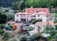 Σκηνές αρχαίας τραγωδίας στα Βορίζια: “Φανούρη μου, σε φάγανε”, φώναζε η αδερφή του 39χρονου [vid]