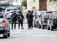 Συναγερμός στα Βορίζια: Ισχυρή αστυνομική παρουσία ενόψει της κηδείας του 39χρονου–Φόβοι για αντίποινα Συναγερμός στα Βορίζια: Ισχυρή αστυνομική παρουσία ενόψει της κηδείας του 39χρονου–Φόβοι για αντίποινα