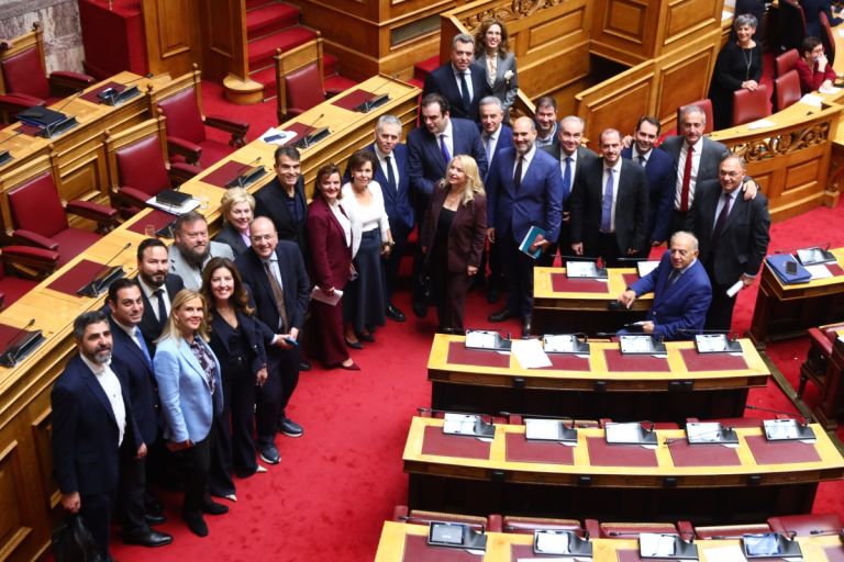 Διακομματική στήριξη για το φορολογικό: Πέρασαν με πάνω από 200 ψήφους τα περισσότερα άρθρα