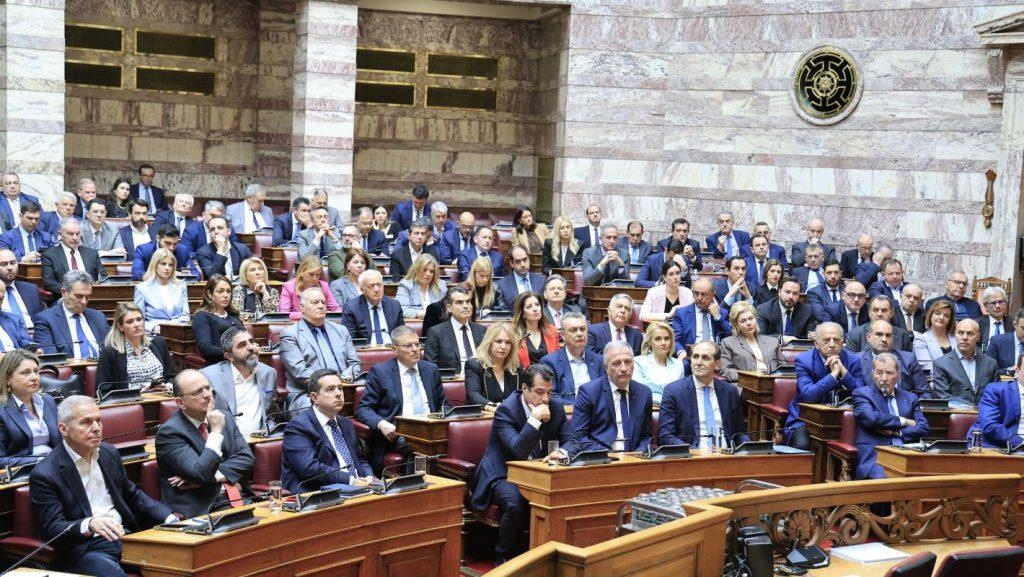 Διχάζει το κυβερνητικό στρατόπεδο η διάλυση των ΕΛΤΑ–Μαραθώνια σύσκεψη, γαλάζιο «πυρ»,παραπολιτικά επεισόδια