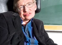 Στίβεν Χόκινγκ: «Ο Εγκέφαλος Είναι Υπολογιστής που Σβήνει – Δεν Υπάρχει Μεταθανάτια Ζωή»