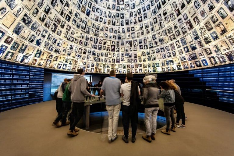 Γιαντ Βασέμ: 5 εκατομμύρια ονόματα θυμάτων του Ολοκαυτώματος ταυτοποιήθηκαν