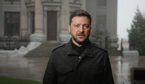 Ζελένσκι: “Δεν είναι εύκολο να καταλήξουμε στο τελικό κείμενο -Τα κρίσιμα θέματα θα τα συζητήσω με τον Τραμπ”