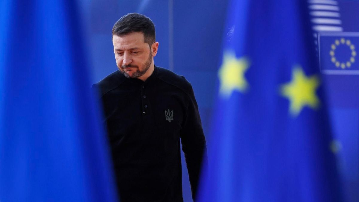 Ζελένσκι προς Όρμπαν: «Αρση του βέτο τώρα – Το να μας μπλοκάρεις σημαίνει στήριξη στον Πούτιν»