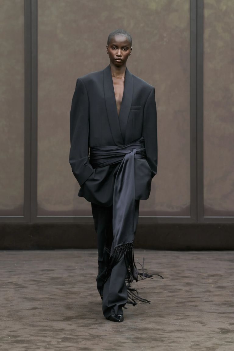 Ferragamo Pre-Fall 2026: Μικρές Μεγάλες Χάρες από τον Maximilian Davis