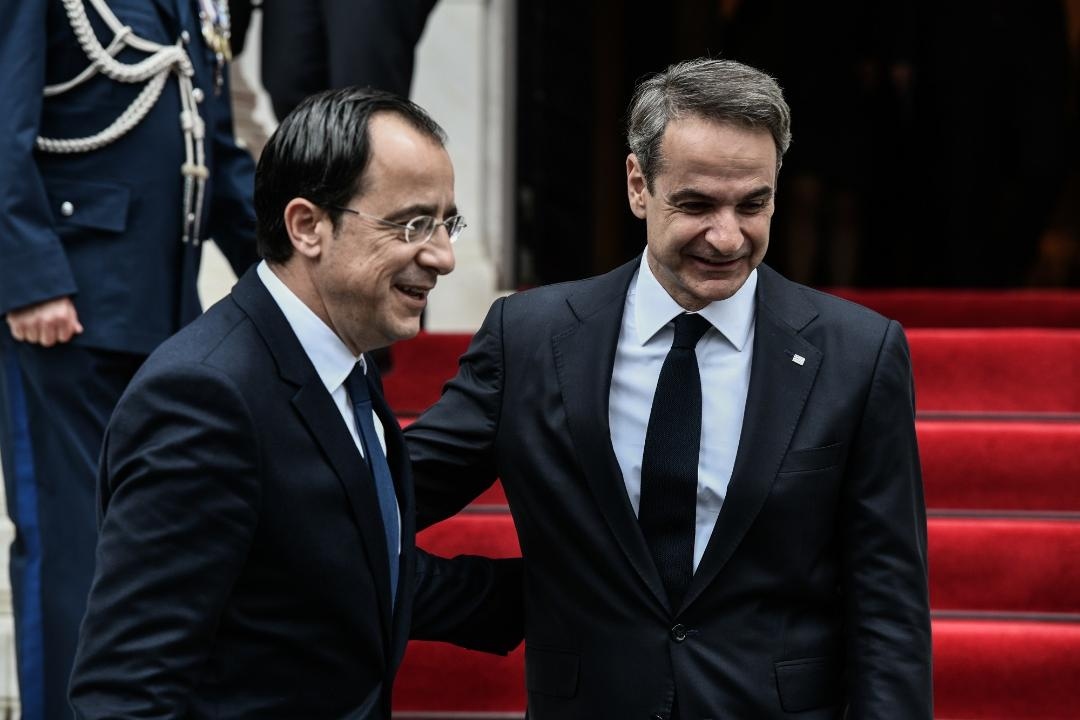 Ευρωπαϊκή Ένταση: από τη Λευκορωσία έως Κύπρο — πώς οι ευρω-γηπεδικές συγκρούσεις δοκιμάζουν την ΕΕ