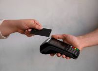 IRIS: Νέα εποχή από σήμερα στις ηλεκτρονικές συναλλαγές