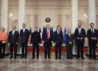 Ο πολιορκητικός κριός κατά της Ευρώπης: Πώς οι ΗΠΑ αναδιατάσσουν την ισχύ και οι επιλογές αντεπίθεσης της ΕΕ