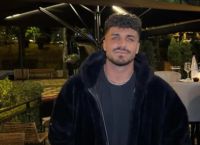 Γιώργος Μαζωνάκης: Ποιος είναι ο 21χρονος τραγουδιστής Στέφανος Παπαδόπουλος που τον κατήγγειλε