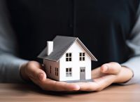 Εξωπραγματικά χαμηλά ενοίκια: Έρχεται «σαφάρι» της ΑΑΔΕ για τα 5ευρα και τα… 10ευρα διαμερίσματα