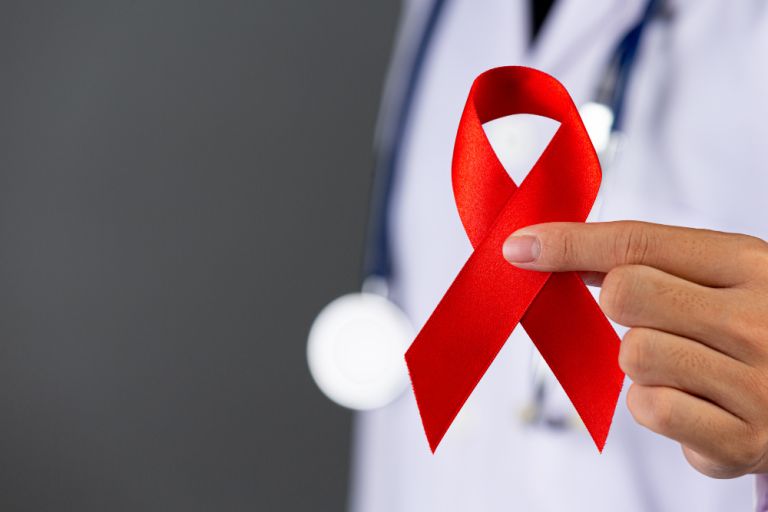 Παγκόσμια Ημέρα HIV/AIDS: Όσα κερδήθηκαν και όσα μένουν να γίνουν